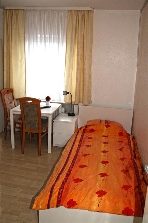 1Azimmervermietung Hannover/Zentrum Екстериор снимка